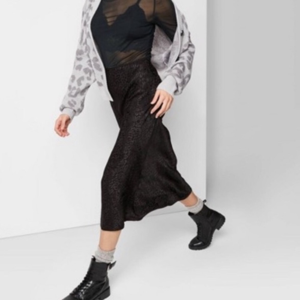 SATIN CHEETAH PRINT MIDI SKIRT